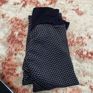 Scrunch butt workout leggings